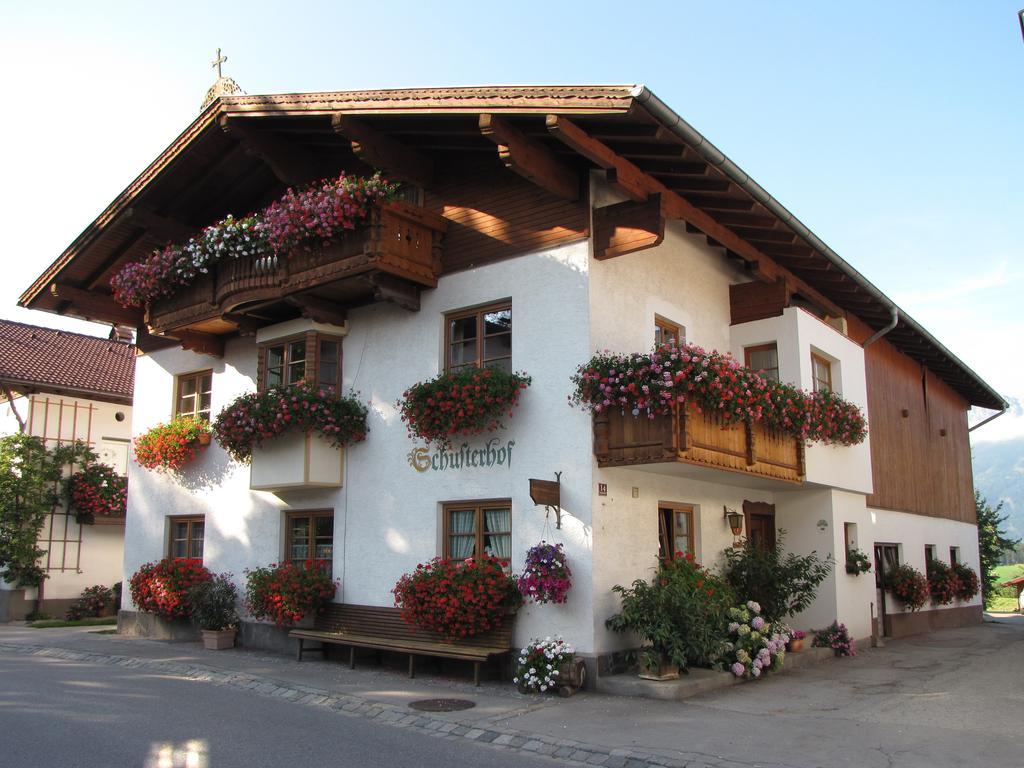 Апартаменты Schusterhof Инсбрук Номер фото